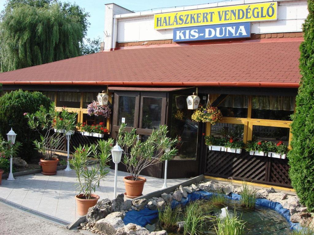 Kis-Duna Motel & Camping Mosonmagyaróvár Екстериор снимка